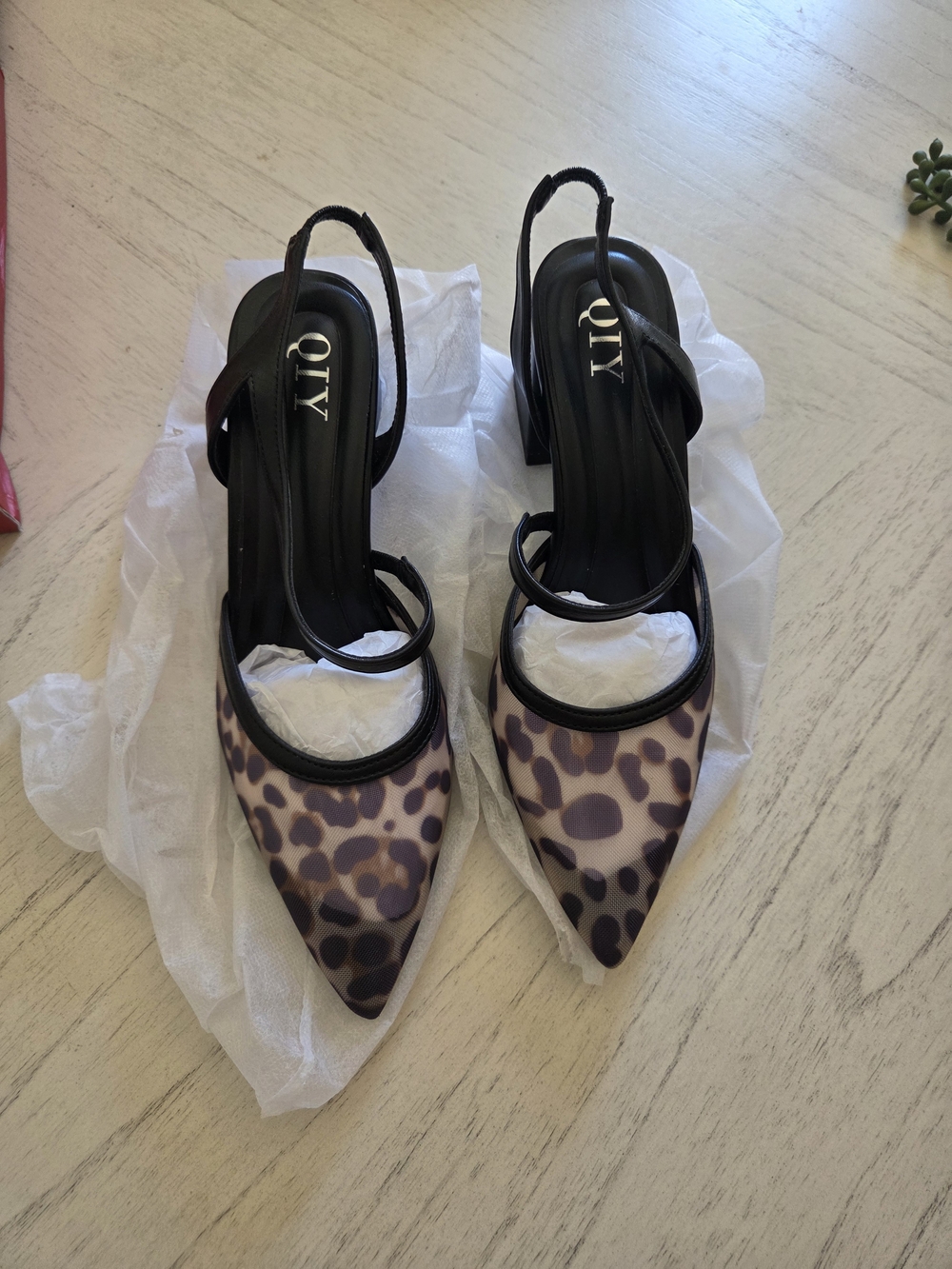 QIY Leopard Closed Pointed Toe Heels for Women Slingback Chunky Mid Heel Pumps